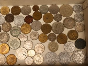 Lotto di curiosit� d'epoca  - Asta L'Arte di Arredare - Associazione Nazionale - Case d'Asta italiane