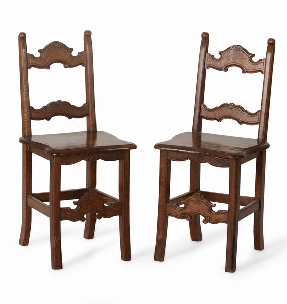 Coppia di sedie rustiche in legno  - Asta Antiquariato febbraio - Associazione Nazionale - Case d'Asta italiane