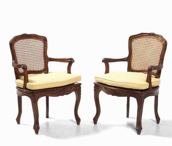 Coppia poltrone in stile Luigi XV  - Asta Antiquariato febbraio - Associazione Nazionale - Case d'Asta italiane