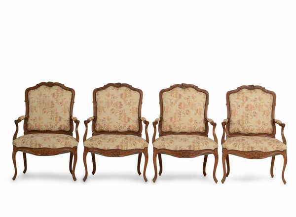 Quattro poltrone in legno intagliato in stile genovese  - Asta Antiquariato febbraio - Associazione Nazionale - Case d'Asta italiane