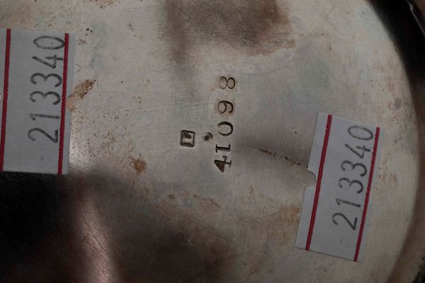 Servizio da tè in metallo argentato. Inghilterra XIX-XX secolo  - Asta Antiquariato febbraio - Associazione Nazionale - Case d'Asta italiane