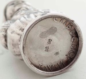 Saliera e pepiera. Metallo argentato. Marchio DD90 e Curacao NWI  - Asta Antiquariato febbraio - Associazione Nazionale - Case d'Asta italiane
