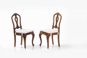 Sei sedie in legno intagliato con schienale traforato. XIX secolo  - Asta Antiquariato febbraio - Associazione Nazionale - Case d'Asta italiane
