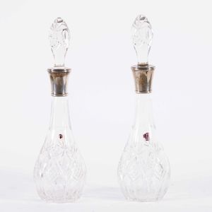 Due bottiglie in cristallo  - Asta Antiquariato febbraio - Associazione Nazionale - Case d'Asta italiane