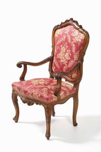 Poltrona in legno intagliato. Veneto XVIII-XIX secolo  - Asta Antiquariato febbraio - Associazione Nazionale - Case d'Asta italiane
