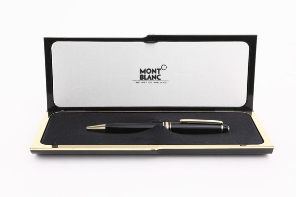 Montblanc Meisterstuck - Penna a sfera in vernice nera  - Asta  Asta a Tempo - Penne da Collezione e Accessori da Scrivania - Associazione Nazionale - Case d'Asta italiane