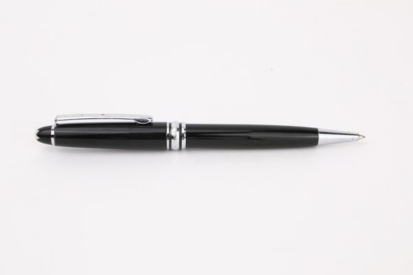 Montblanc Meisterstuck - Penna a sfera  - Asta  Asta a Tempo - Penne da Collezione e Accessori da Scrivania - Associazione Nazionale - Case d'Asta italiane