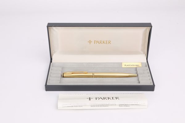 Parker Sonnet III A - Penna a sfera in metallo placcato oro  - Asta  Asta a Tempo - Penne da Collezione e Accessori da Scrivania - Associazione Nazionale - Case d'Asta italiane