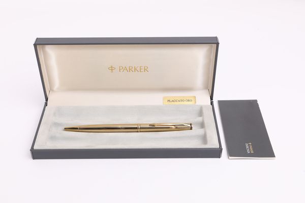 Parker Insignia - Penna a sfera in metallo dorato  - Asta  Asta a Tempo - Penne da Collezione e Accessori da Scrivania - Associazione Nazionale - Case d'Asta italiane