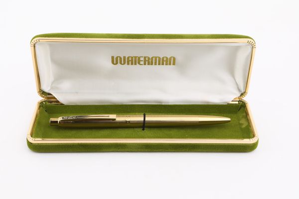 Waterman- Penna a sfera placcata in oro giallo  - Asta  Asta a Tempo - Penne da Collezione e Accessori da Scrivania - Associazione Nazionale - Case d'Asta italiane