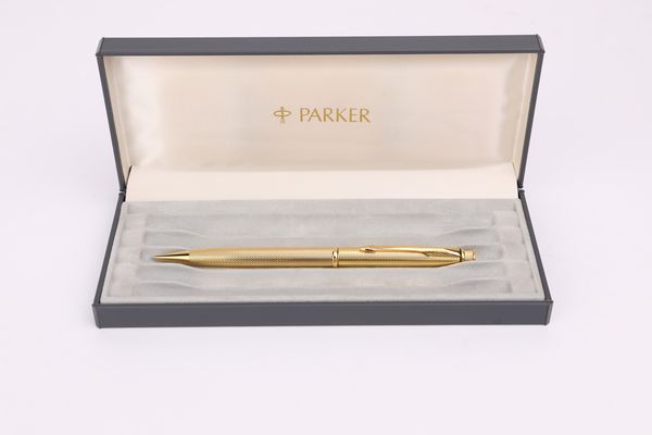 Parker Sonnet II - Portamine in metallo dorato  - Asta  Asta a Tempo - Penne da Collezione e Accessori da Scrivania - Associazione Nazionale - Case d'Asta italiane