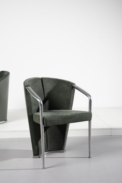 FAVARETTO & PARTNERS : Coppia di poltrone Podium per Estel  - Asta Asta 397 | DESIGN E ARTI DECORATIVE DEL NOVECENTO Online - Associazione Nazionale - Case d'Asta italiane