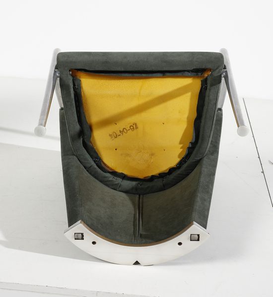 FAVARETTO & PARTNERS : Coppia di poltrone Podium per Estel  - Asta Asta 397 | DESIGN E ARTI DECORATIVE DEL NOVECENTO Online - Associazione Nazionale - Case d'Asta italiane