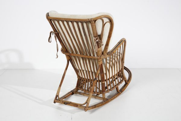 CARMINATI LIO : attribuito. Poltrona a dondolo per Casa & Giardino  - Asta Asta 397 | DESIGN E ARTI DECORATIVE DEL NOVECENTO Online - Associazione Nazionale - Case d'Asta italiane