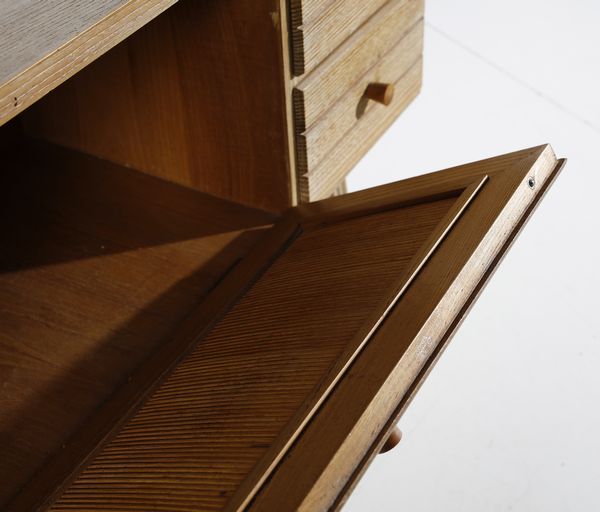 ALBERTINI GIOVANNI (n. 1959) : Credenza per I Due Forni  - Asta Asta 397 | DESIGN E ARTI DECORATIVE DEL NOVECENTO Online - Associazione Nazionale - Case d'Asta italiane