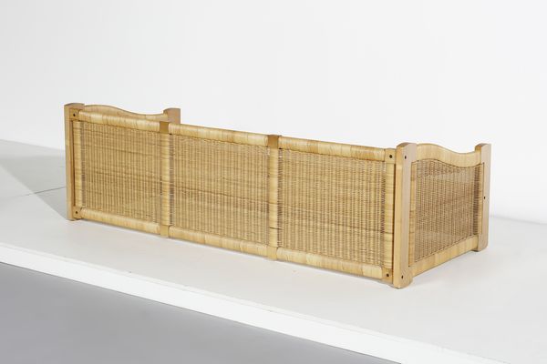 AGNOLI TITO (1931 - 2012) : Coppia di letti per Bonacina  - Asta Asta 397 | DESIGN E ARTI DECORATIVE DEL NOVECENTO Online - Associazione Nazionale - Case d'Asta italiane