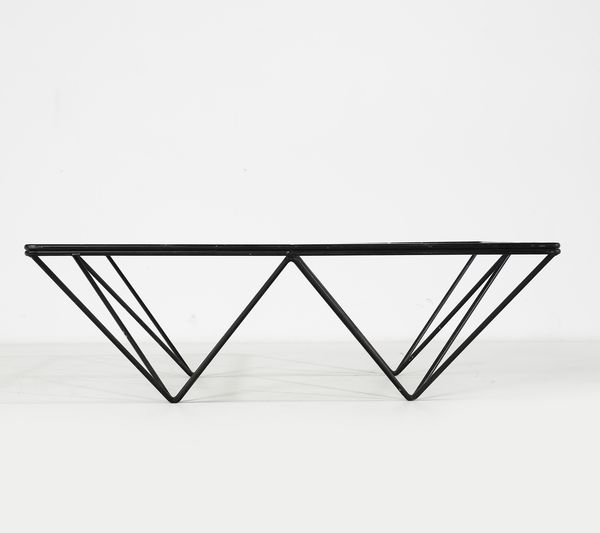 PIVA PAOLO (1950 - 2017) : Tavolino da salotto Alanda per B&B  - Asta Asta 397 | DESIGN E ARTI DECORATIVE DEL NOVECENTO Online - Associazione Nazionale - Case d'Asta italiane