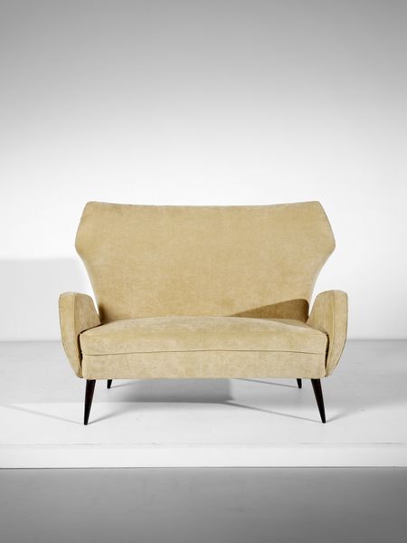 LINA BO BARDI & CARLO PAGANI : attribuito. Divano  - Asta Asta 397 | DESIGN E ARTI DECORATIVE DEL NOVECENTO Online - Associazione Nazionale - Case d'Asta italiane