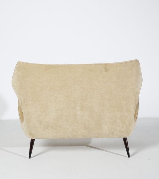 LINA BO BARDI & CARLO PAGANI : attribuito. Divano  - Asta Asta 397 | DESIGN E ARTI DECORATIVE DEL NOVECENTO Online - Associazione Nazionale - Case d'Asta italiane