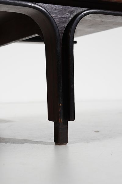 FRATTINI GIANFRANCO (1926 - 2004) : Tavolino da salotto per Bernini  - Asta Asta 397 | DESIGN E ARTI DECORATIVE DEL NOVECENTO Online - Associazione Nazionale - Case d'Asta italiane