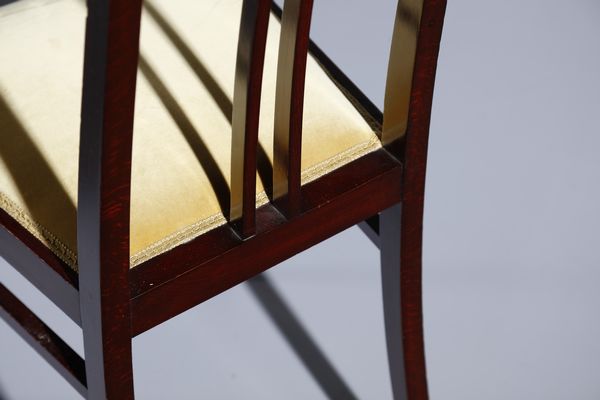 QUARTI EUGENIO (1867 - 1929) : Quattro sedie e due poltrone  - Asta Asta 397 | DESIGN E ARTI DECORATIVE DEL NOVECENTO Online - Associazione Nazionale - Case d'Asta italiane