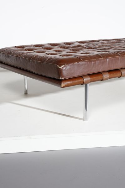 MIES VAN DER ROHE LUDWIG (1886 - 1969) : Daybed per Knoll  - Asta Asta 397 | DESIGN E ARTI DECORATIVE DEL NOVECENTO Online - Associazione Nazionale - Case d'Asta italiane