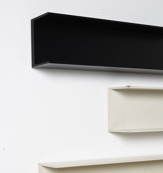 WIRZ WALTER (n. 1947) : Sei  mensole  - Asta Asta 397 | DESIGN E ARTI DECORATIVE DEL NOVECENTO Online - Associazione Nazionale - Case d'Asta italiane