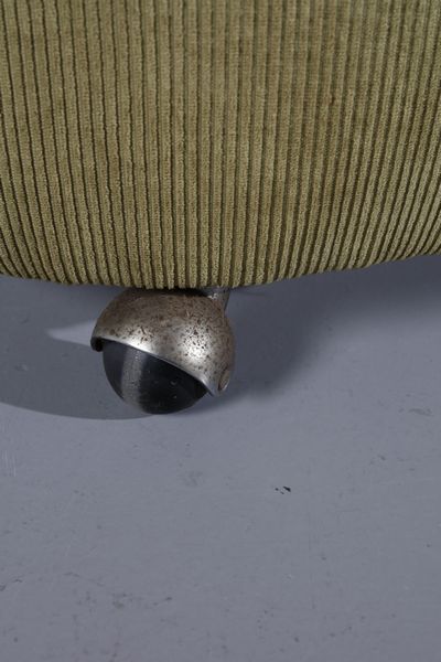 GERLI EUGENIO (n. 1923) : Sei poltroncine PS142 per Tecno  - Asta Asta 397 | DESIGN E ARTI DECORATIVE DEL NOVECENTO Online - Associazione Nazionale - Case d'Asta italiane