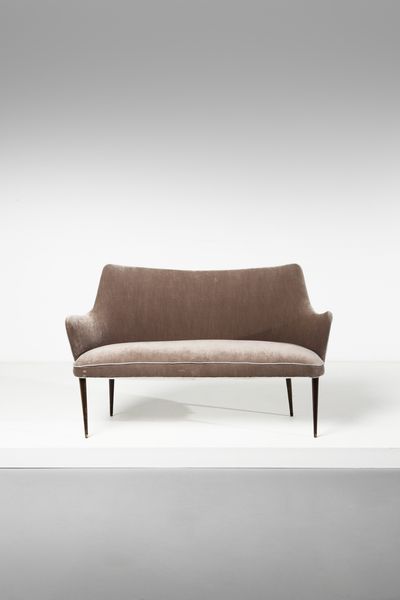 BORSANI OSVALDO (1911 - 1985) : Divanetto P35 per Arredamenti Borsani, Varedo  - Asta Asta 397 | DESIGN E ARTI DECORATIVE DEL NOVECENTO Online - Associazione Nazionale - Case d'Asta italiane