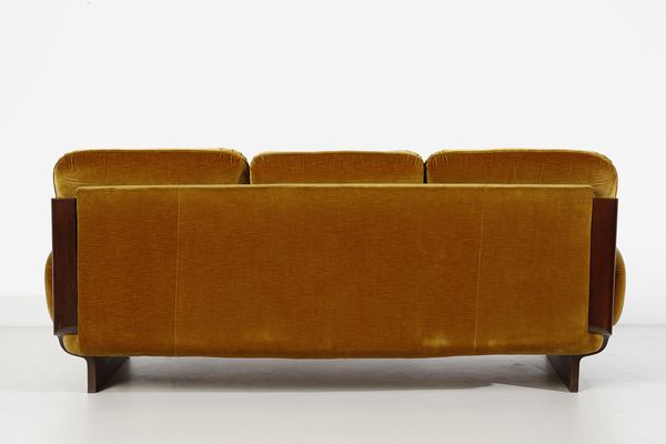 BUZZI FERDINANDO (1931 - 2021) : attribuito. Divano per Brunati  - Asta Asta 397 | DESIGN E ARTI DECORATIVE DEL NOVECENTO Online - Associazione Nazionale - Case d'Asta italiane