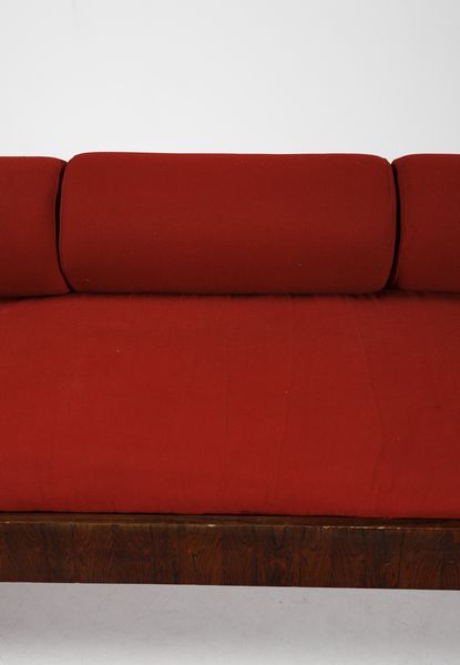 MASSONI LUIGI  (n. 1930) : Divano per Mobilia, Milano  - Asta Asta 397 | DESIGN E ARTI DECORATIVE DEL NOVECENTO Online - Associazione Nazionale - Case d'Asta italiane