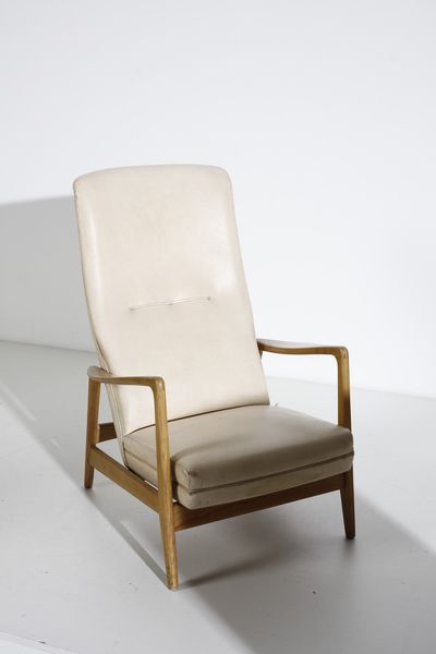 PONTI GIO (1891 - 1979) : Cinque poltrone 829 per Figli di Amedeo Cassina  - Asta Asta 397 | DESIGN E ARTI DECORATIVE DEL NOVECENTO Online - Associazione Nazionale - Case d'Asta italiane