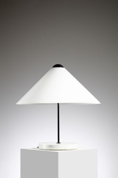 MAGISTRETTI VICO (1920 - 2006) : Lampada da tavolo Snow per Oluce  - Asta Asta 397 | DESIGN E ARTI DECORATIVE DEL NOVECENTO Online - Associazione Nazionale - Case d'Asta italiane
