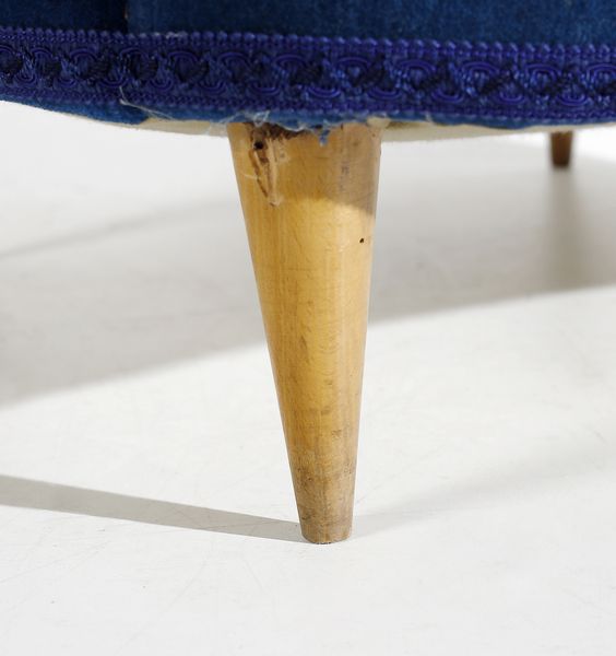 BORSANI OSVALDO (1911 - 1985) : Coppia di poltrone per Arredamenti Borsani Varedo  - Asta Asta 397 | DESIGN E ARTI DECORATIVE DEL NOVECENTO Online - Associazione Nazionale - Case d'Asta italiane