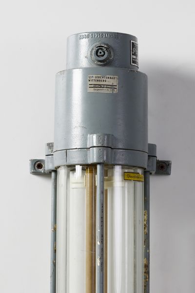 MANIFATTURA TEDESCA : Coppia di lampade da parete  - Asta Asta 397 | DESIGN E ARTI DECORATIVE DEL NOVECENTO Online - Associazione Nazionale - Case d'Asta italiane