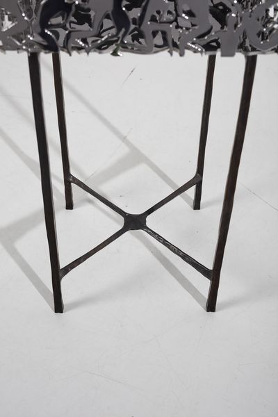 SIERAKOWSKI PIOTR (n. 1957) : Coppia di tavolini Herculanum  - Asta Asta 397 | DESIGN E ARTI DECORATIVE DEL NOVECENTO Online - Associazione Nazionale - Case d'Asta italiane