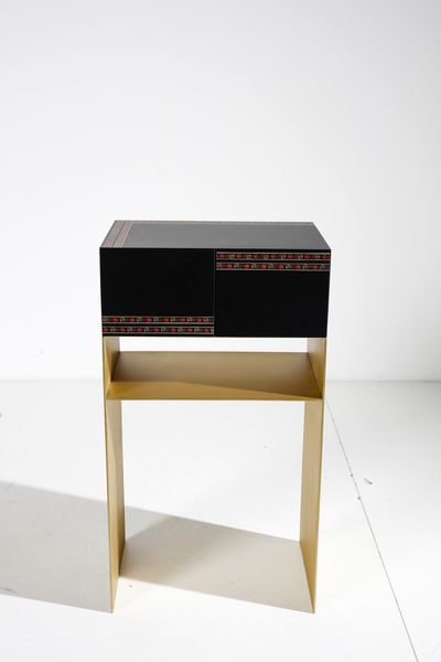 GUPICA : Coppia di comodini Sartorial Couple  - Asta Asta 397 | DESIGN E ARTI DECORATIVE DEL NOVECENTO Online - Associazione Nazionale - Case d'Asta italiane