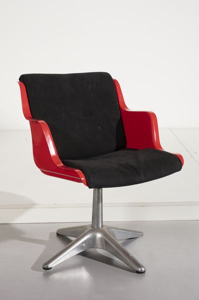 KUKKAPURO YRJO (n. 1933) : Sette sedie Junio per Haimi  - Asta Asta 397 | DESIGN E ARTI DECORATIVE DEL NOVECENTO Online - Associazione Nazionale - Case d'Asta italiane