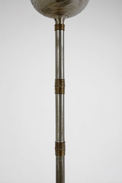 MANIFATTURA FRANCESE : Lampada da terra  - Asta Asta 397 | DESIGN E ARTI DECORATIVE DEL NOVECENTO Online - Associazione Nazionale - Case d'Asta italiane