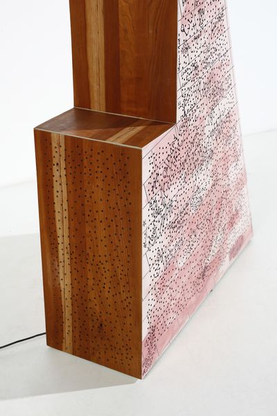 H. OLLARY : Pink God, scultura luminosa  - Asta Asta 397 | DESIGN E ARTI DECORATIVE DEL NOVECENTO Online - Associazione Nazionale - Case d'Asta italiane