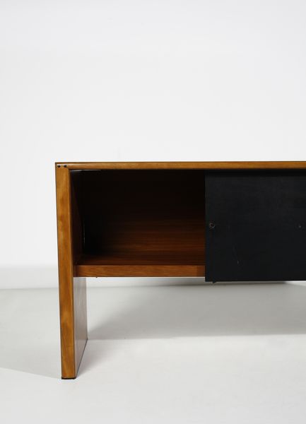 SCARPA AFRA (1937 -2011) & TOBIA (n. 1935) : Consolle serie Artona per Maxalto  - Asta Asta 397 | DESIGN E ARTI DECORATIVE DEL NOVECENTO Online - Associazione Nazionale - Case d'Asta italiane