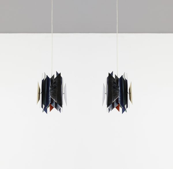 HENNINGSEN SIMON P. (1920 - 1974) : Coppia di lampade a sospensione Divan 2 per Lyfa  - Asta Asta 397 | DESIGN E ARTI DECORATIVE DEL NOVECENTO Online - Associazione Nazionale - Case d'Asta italiane