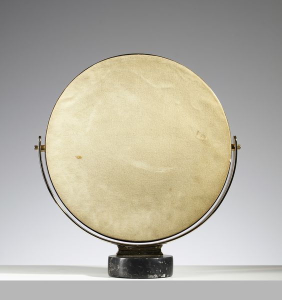 MAZZA SERGIO (n. 1931) : Specchio da tavolo Narciso per Artemide  - Asta Asta 397 | DESIGN E ARTI DECORATIVE DEL NOVECENTO Online - Associazione Nazionale - Case d'Asta italiane
