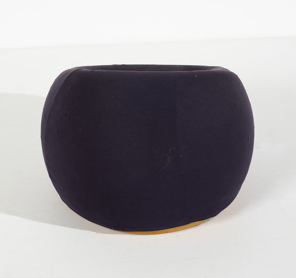 PESCE GAETANO (n. 1939) : Coppia di poltroncine UP3 per B&B  - Asta Asta 397 | DESIGN E ARTI DECORATIVE DEL NOVECENTO Online - Associazione Nazionale - Case d'Asta italiane