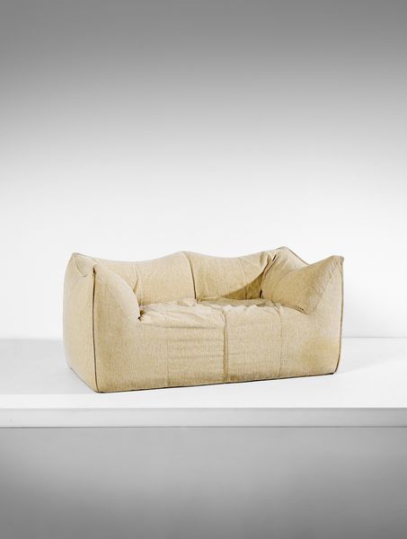 BELLINI MARIO (n. 1935) : Divano Le Bambole per B&B  - Asta Asta 397 | DESIGN E ARTI DECORATIVE DEL NOVECENTO Online - Associazione Nazionale - Case d'Asta italiane