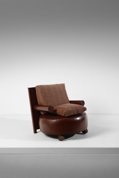 CITTERIO ANTONIO (n. 1950) : Poltrona Baisity per B&B  - Asta Asta 397 | DESIGN E ARTI DECORATIVE DEL NOVECENTO Online - Associazione Nazionale - Case d'Asta italiane
