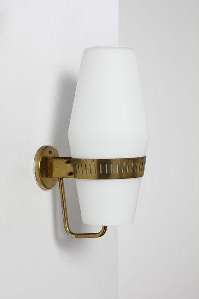 STILNOVO : Coppia di grandi appliques  - Asta Asta 397 | DESIGN E ARTI DECORATIVE DEL NOVECENTO Online - Associazione Nazionale - Case d'Asta italiane