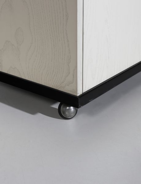 PARISI ICO (1916 - 1996) : Coppia di comodini  - Asta Asta 397 | DESIGN E ARTI DECORATIVE DEL NOVECENTO Online - Associazione Nazionale - Case d'Asta italiane