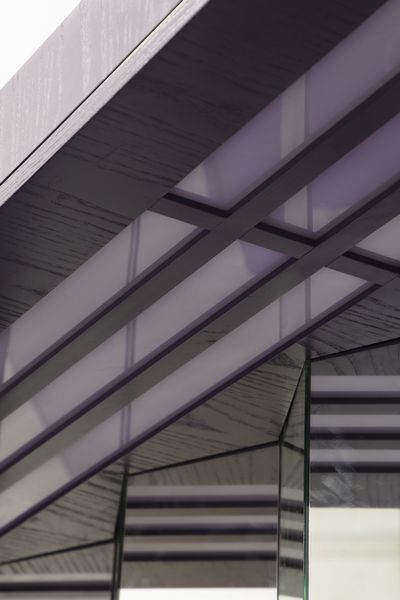 PARISI ICO (1916 - 1996) : Camera da letto composta da struttura a muro con luci, letto, copriletto e poggiapiedi  - Asta Asta 397 | DESIGN E ARTI DECORATIVE DEL NOVECENTO Online - Associazione Nazionale - Case d'Asta italiane