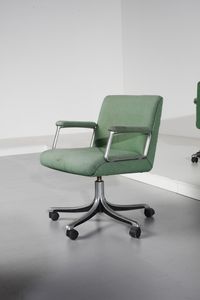 BORSANI OSVALDO (1911 - 1985) : Quattro sedie d'ufficio P125  per Tecno  - Asta Asta 397 | DESIGN E ARTI DECORATIVE DEL NOVECENTO Online - Associazione Nazionale - Case d'Asta italiane